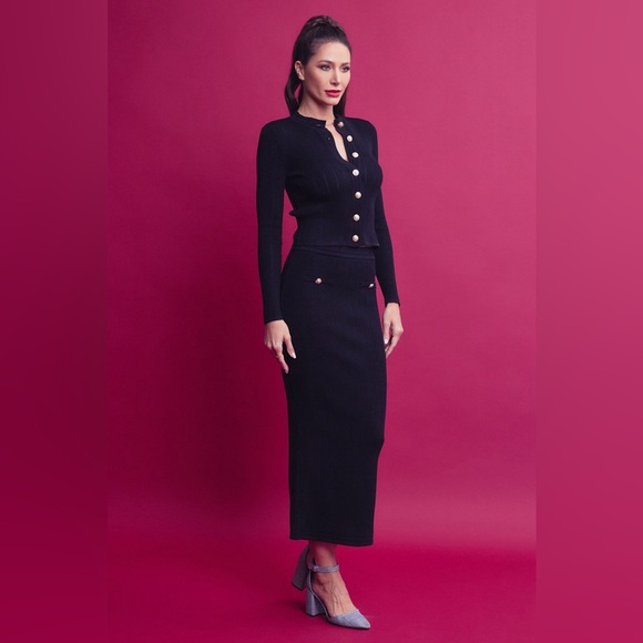48. Knit Cardigan and Midi Skirt Set in Black - Picture 4 of 5